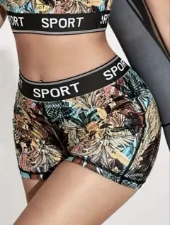 【新品】レディース トロピカルリーフプリントハイウエストショーツ【即購入可】