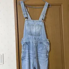 【最終値下げ】デニムオーバーオール　サロペット　ダメージジーンズ　ライトブルー