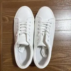 ホワイトスニーカー　白　 23.0cm 新品
