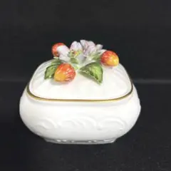 Item thumbnail for item 7bc0d8c8-ce5d-459a-b525-5d9abcd6881d