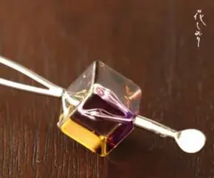 髪飾り かんざし 簪 キューブ 紫 黄 クリア 透明 二股 ヘアアクセサリー 夏