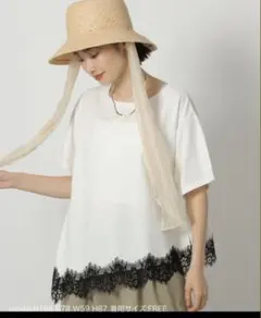 LAKOLE レース切り替え 半袖Tシャツ ホワイトのサムネイル