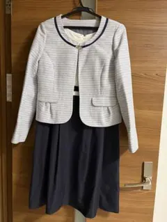 ジャケットとワンピースのセット