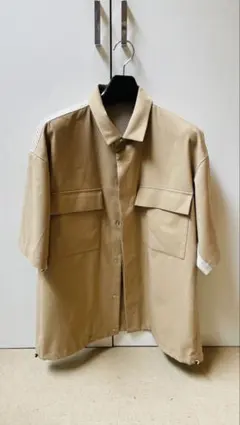COS ハイブリットトレンチコートケープ ベージュ ショート丈 - メルカリ