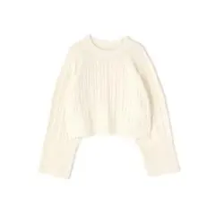 NATURALBEAUTYBASIC　クロップドケーブルニット