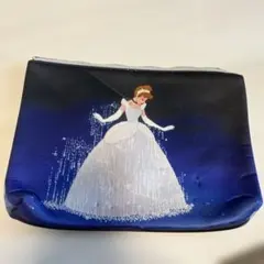 ディズニー シンデレラ ポーチ