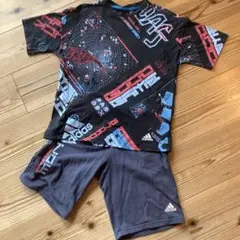 adidas スポーツウェア Tシャツ ショートパンツ