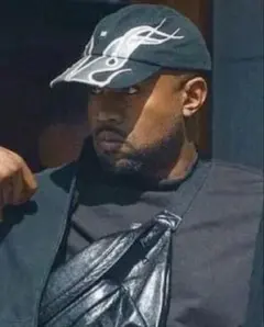 YEEZY GAP フレイム ワンサイズのサムネイル
