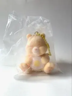 ケアベア　黄色　キーホルダー　カプセルトイ