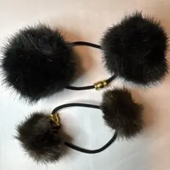 【新品】ファーボンボン　ヘアゴム　2個セット
