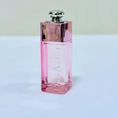 2025年最新】dior 香水 アディクト2の人気アイテム - メルカリ