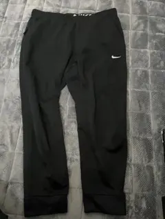 ナイキ　ジョガーパンツ　XL