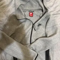 NIKE テックフリース リフレクティブ teeshyne着用　購入お早めに！ NIKE テックフリース リフレクティブ teeshyne着用 購入お早めに