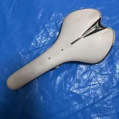 feltサドルのサムネイル