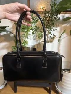 PRADA ブラックレザー ハンドバッグ　本革　ビンテージ！