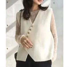 神戸レタス　ゴールドボタンニットベスト