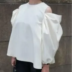 2026年最新】HEVE カットオフショルダーの人気アイテム - メルカリ