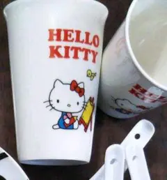 【新品美品】サンリオ　ハローキティ　キティちゃんカップセット