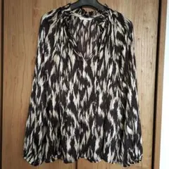 H&M イカット柄 Vネック長袖ブラウス Mサイズ