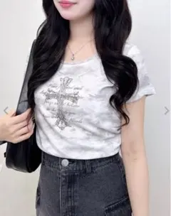 ♡INGNI ムラ染めレースサイドギャザークロスロゴトップス　 オフホワイト