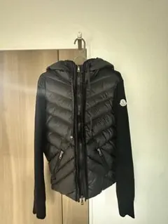 MONCLER ダウンジャケット ブラックのサムネイル