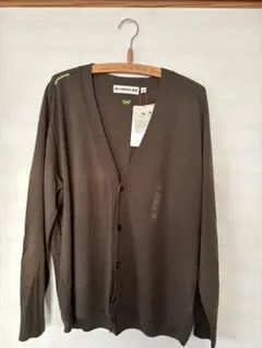 【新品】ユニクロ×ANYA HINDMARCH Vネックカーディガン オリーブＬ