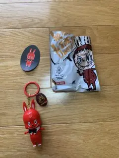 POP MART THE MONSTERS ZiMoMo キーホルダーのサムネイル