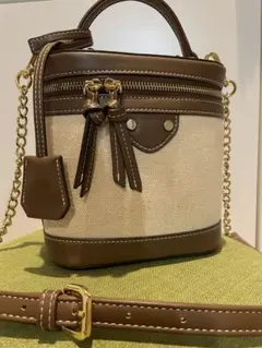 ダイアナ　ショルダーバッグ