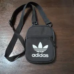 adidas Originals ミニショルダーバッグ【未使用】のサムネイル