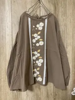 新品★サマンサモスモス★【WEB限定】花柄刺繍ブラウス★モカ
