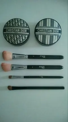 2026年最新】Christian Dior メイクブラシセットの人気アイテム - メルカリ