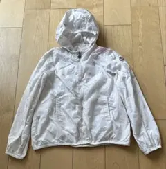 MONCLER フード付きホワイトジャケット　状態不良