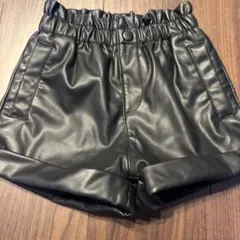 ZARA レザー風ショートパンツ　104cm