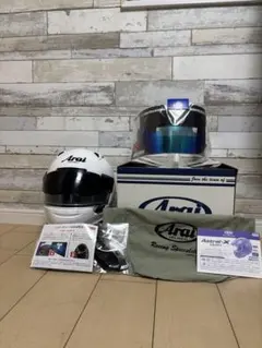 Arai Astral-X フルフェイスヘルメット ホワイトのサムネイル