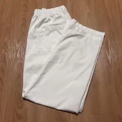 ホワイト カジュアルパンツ