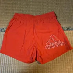 adidas ショートパンツ