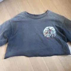 urban outfitters QUEEN クロップド丈　Tシャツのサムネイル