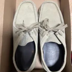 クラークス風　ワラビー風　ベージュ スエードシューズ 25.0cm