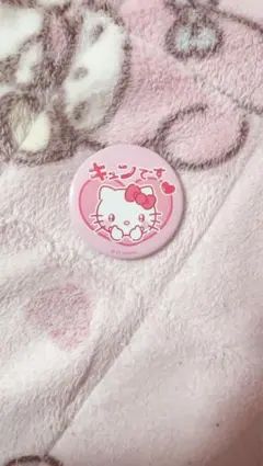 ハローキティ ピンバッジ