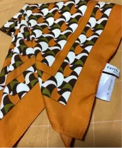 アースミュージック&エコロジー　スカーフ　オレンジ