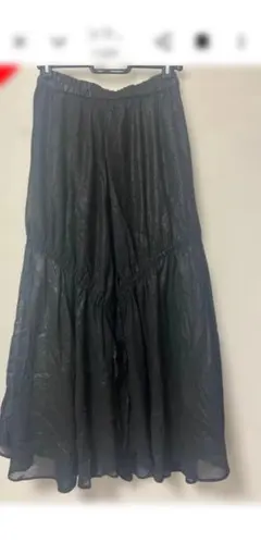 黒の光沢　シフォン　ロングスカート　リボン ウエストゴム