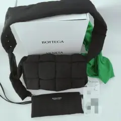 BOTTEGA VENETA パデッドテックカセット ブラック