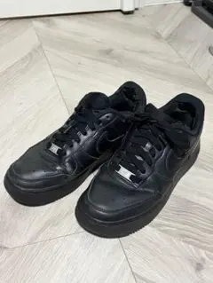 NIKE AIR FORCE 1 ブラック スニーカー