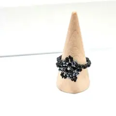 B744　ビーズ❀リング　ブラック　約15号