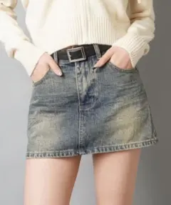 SPINNS デニムタイトミニスカート インナーパンツ付き　Mサイズのサムネイル
