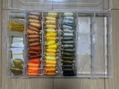 刺繍糸　イエロー、グレー系 収納ケース付き