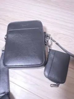 coachショルダーバック、ミニ小物入れ付き