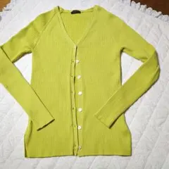 Item thumbnail for item e336b49a-e5d2-473b-a69d-f8da51b0f854