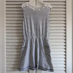 Item thumbnail for item f4641321-9327-4ff4-b86c-70889ee4c738