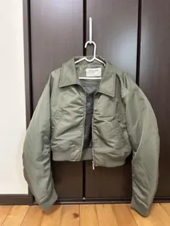 Matin Kim クロップドジャケット オリーブグリーン